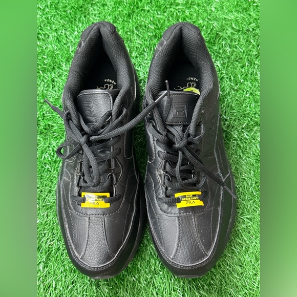 Fila Women’s Work Shoes‎ Size 9.5 - Picture 1 of 8